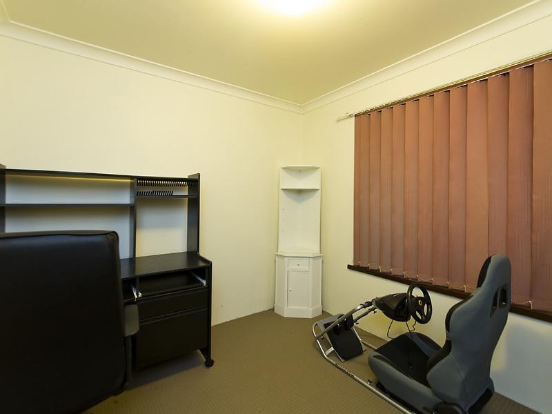 2 Cable Close, Seville Grove WA 6112