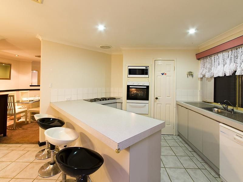 2 Cable Close, Seville Grove WA 6112