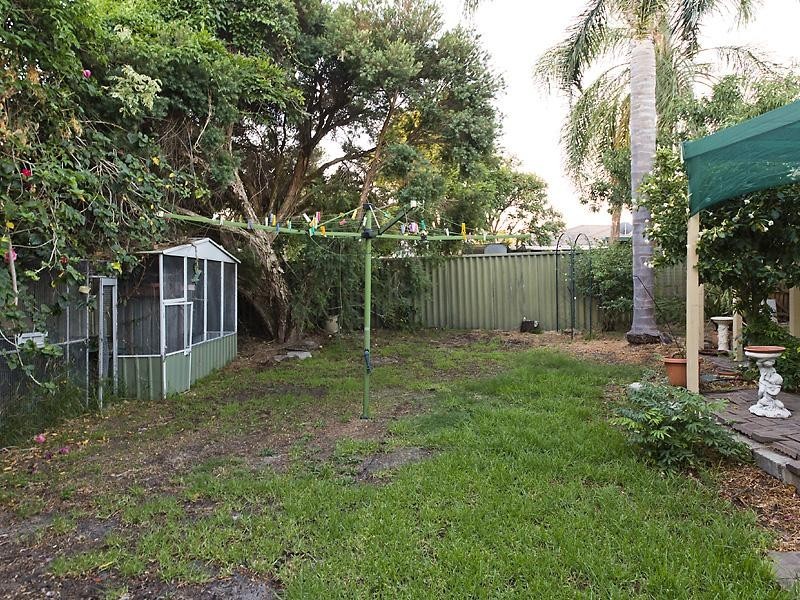 2 Cable Close, Seville Grove WA 6112