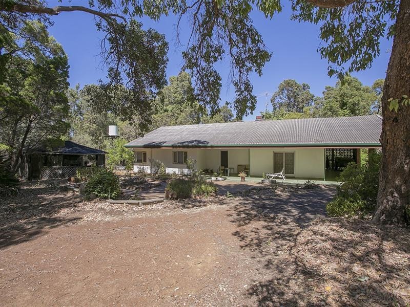 6 Gilmour Road, Roleystone WA 6111