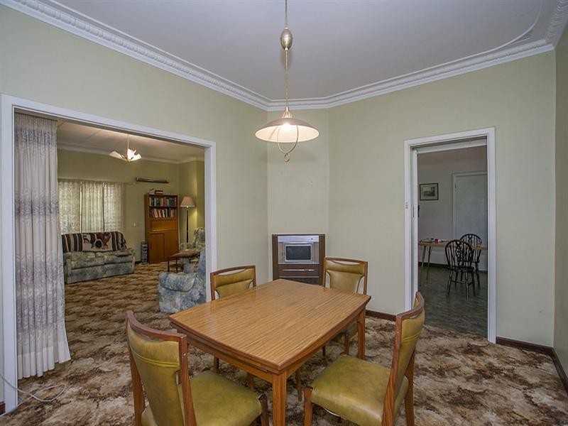 6 Gilmour Road, Roleystone WA 6111