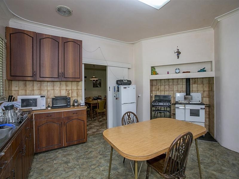 6 Gilmour Road, Roleystone WA 6111