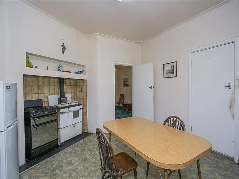 6 Gilmour Road, Roleystone WA 6111