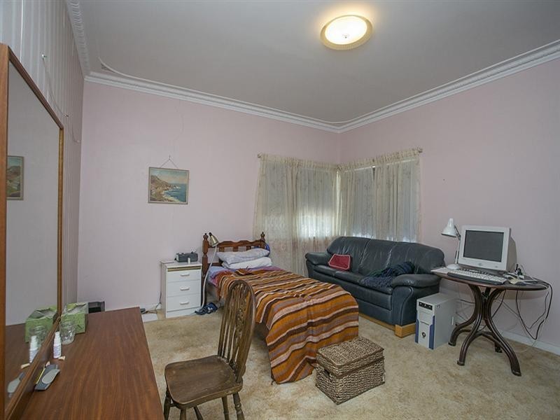 6 Gilmour Road, Roleystone WA 6111