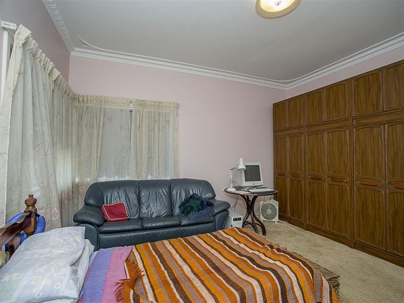 6 Gilmour Road, Roleystone WA 6111