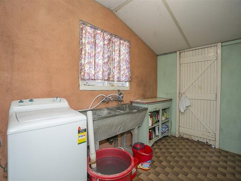 6 Gilmour Road, Roleystone WA 6111