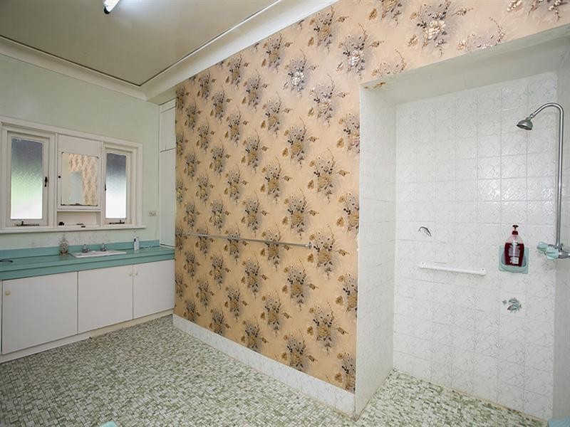 6 Gilmour Road, Roleystone WA 6111