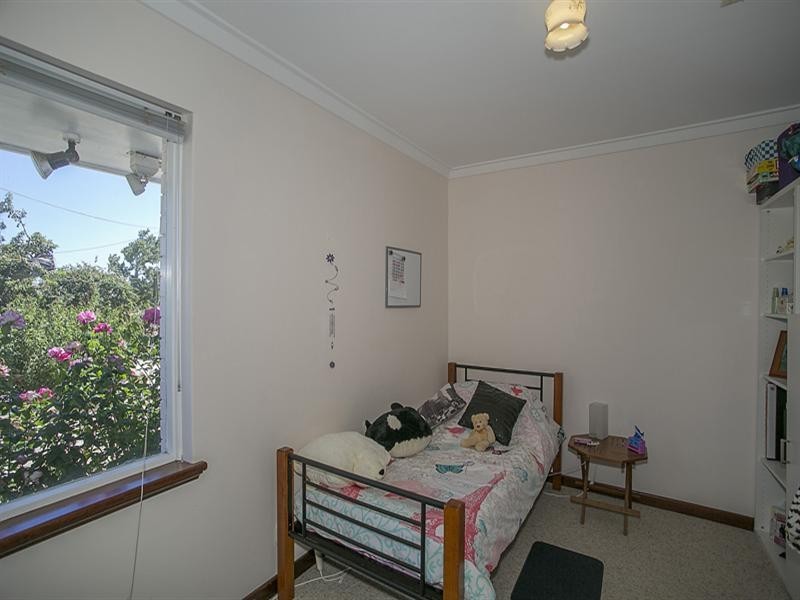 30 Parke Road, Gooseberry Hill WA 6076