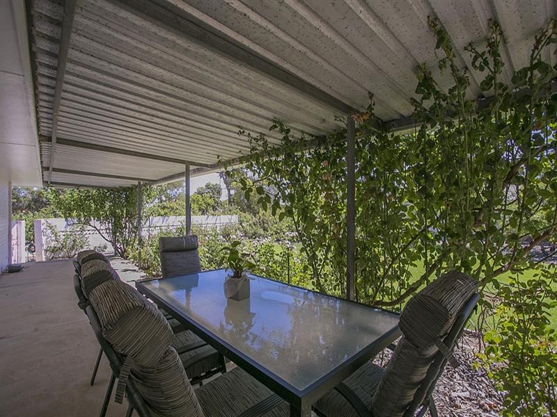 30 Parke Road, Gooseberry Hill WA 6076