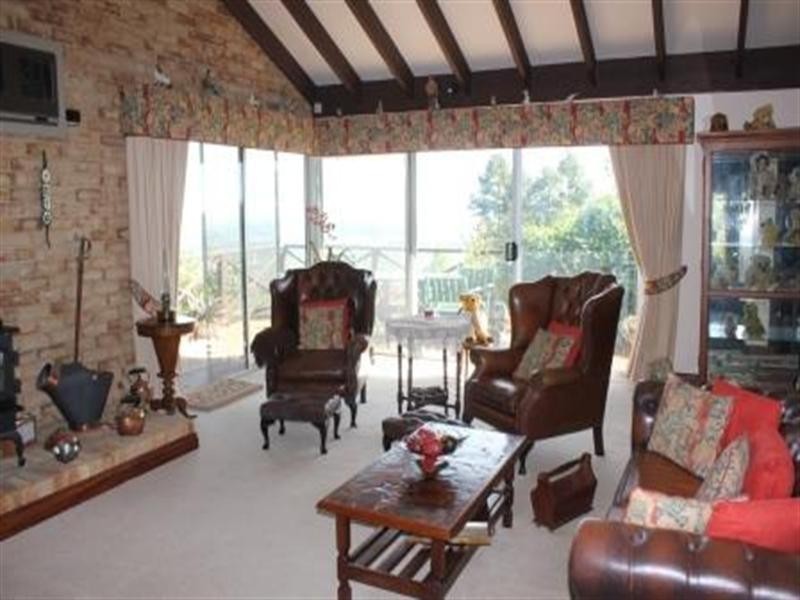 17 Graelou Road, Lesmurdie WA 6076