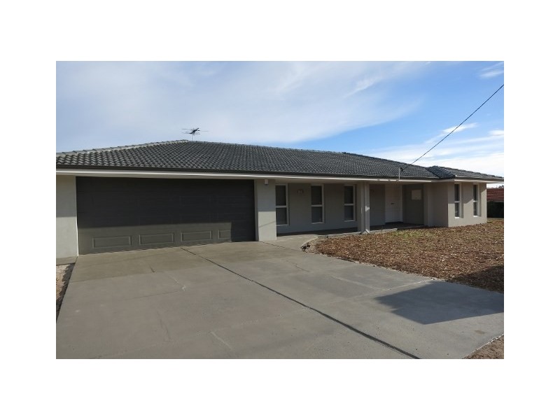 262 Grove Road, Lesmurdie WA 6076