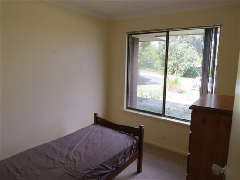 54 Temby Avenue, Kalamunda WA 6076