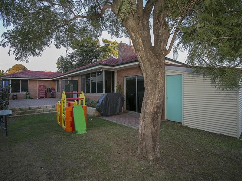 46 Stringybark Drive, Forrestfield WA 6058
