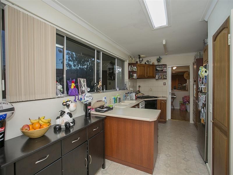 46 Stringybark Drive, Forrestfield WA 6058