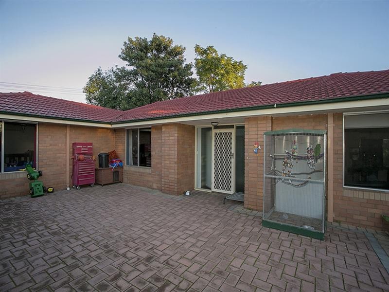 46 Stringybark Drive, Forrestfield WA 6058