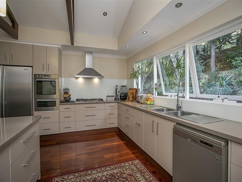 28 Ford Road, Lesmurdie WA 6076