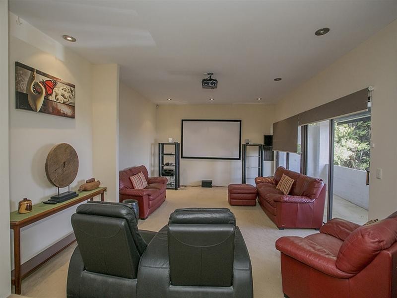 28 Ford Road, Lesmurdie WA 6076