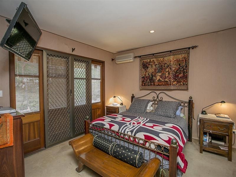 28 Ford Road, Lesmurdie WA 6076