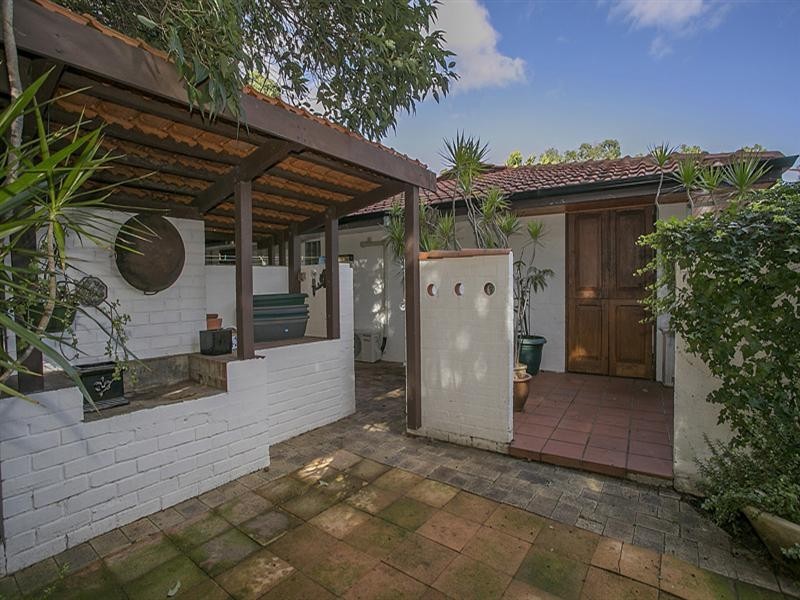 28 Ford Road, Lesmurdie WA 6076