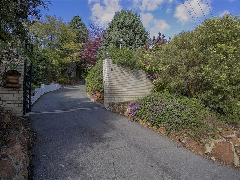 28 Ford Road, Lesmurdie WA 6076