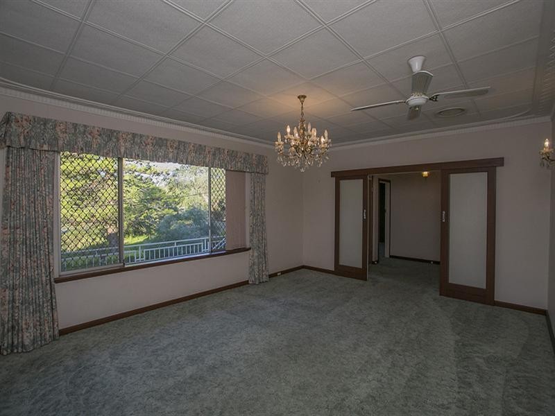 19 Kalamunda Road, Kalamunda WA 6076