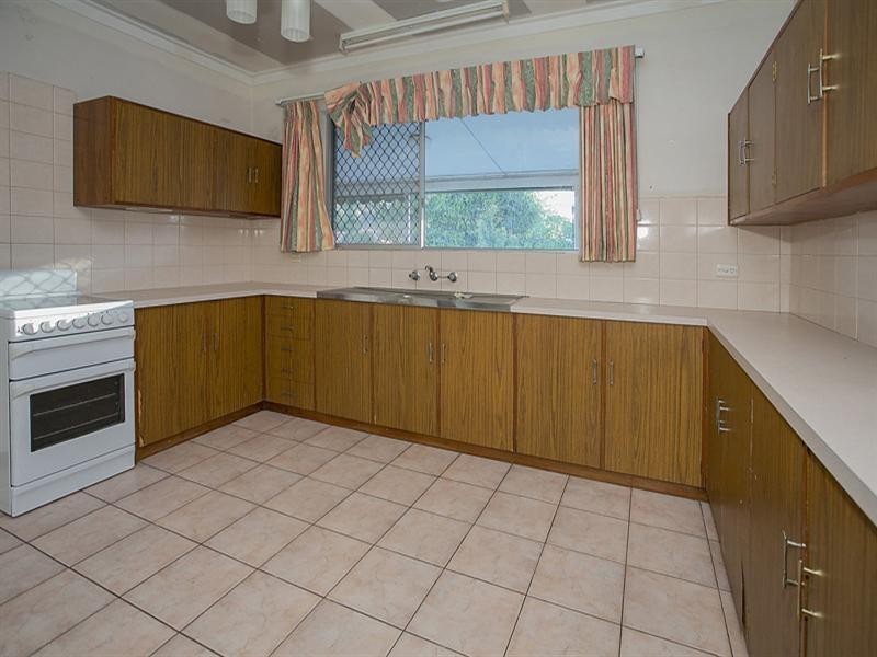 19 Kalamunda Road, Kalamunda WA 6076