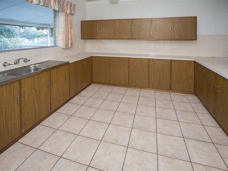 19 Kalamunda Road, Kalamunda WA 6076