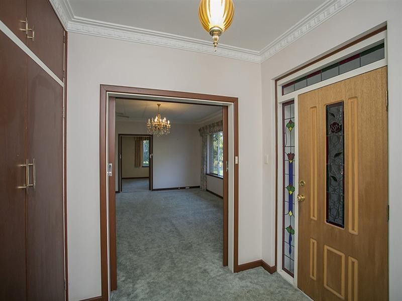 19 Kalamunda Road, Kalamunda WA 6076