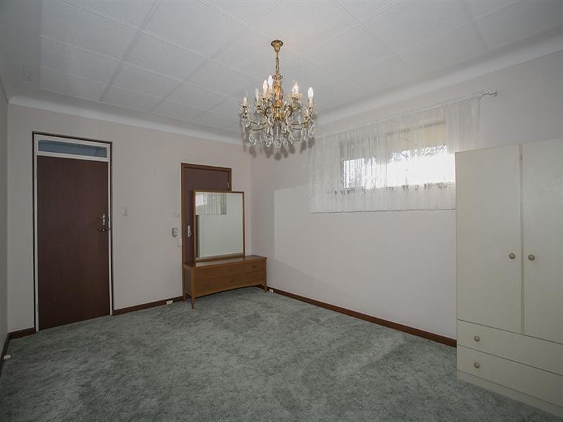 19 Kalamunda Road, Kalamunda WA 6076