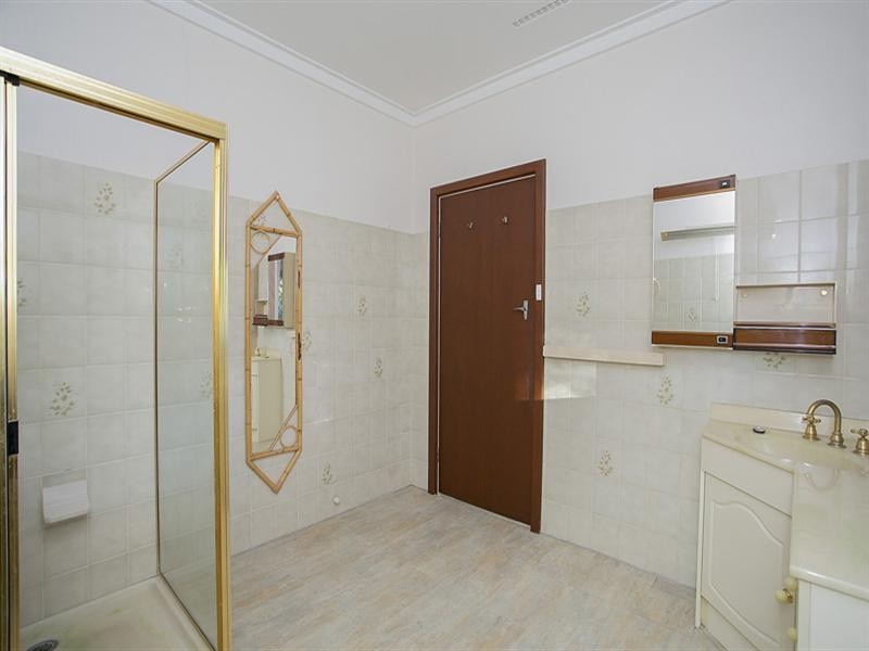 19 Kalamunda Road, Kalamunda WA 6076