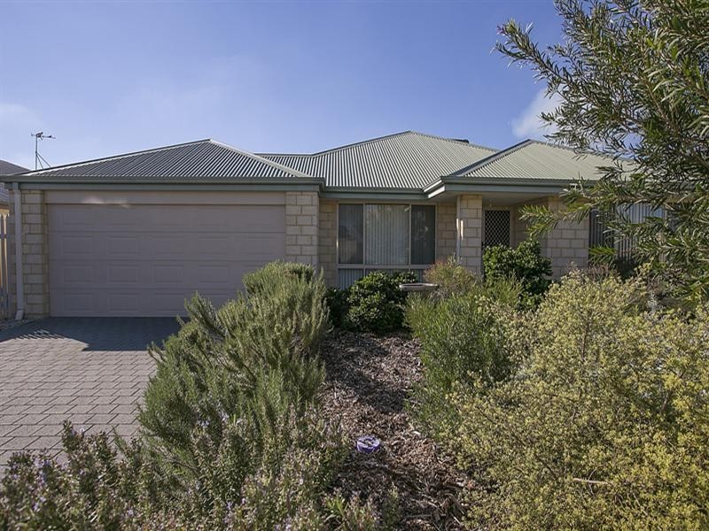 96 Sheffield Road, Wattle Grove WA 6107