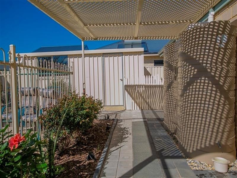 96 Sheffield Road, Wattle Grove WA 6107
