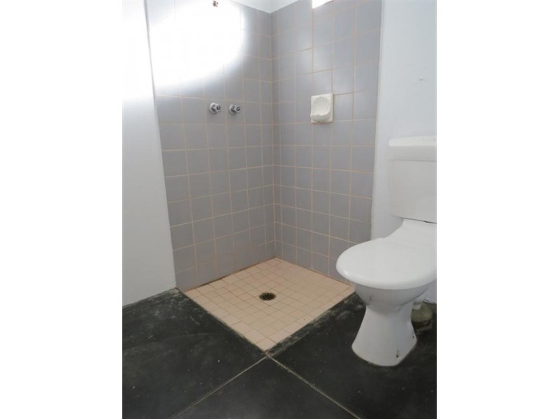 22 Sampson Road, Kalamunda WA 6076