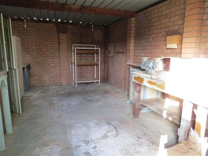 22 Sampson Road, Kalamunda WA 6076