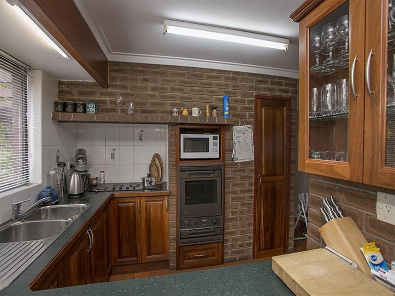 11 Tella Street, Gooseberry Hill WA 6076