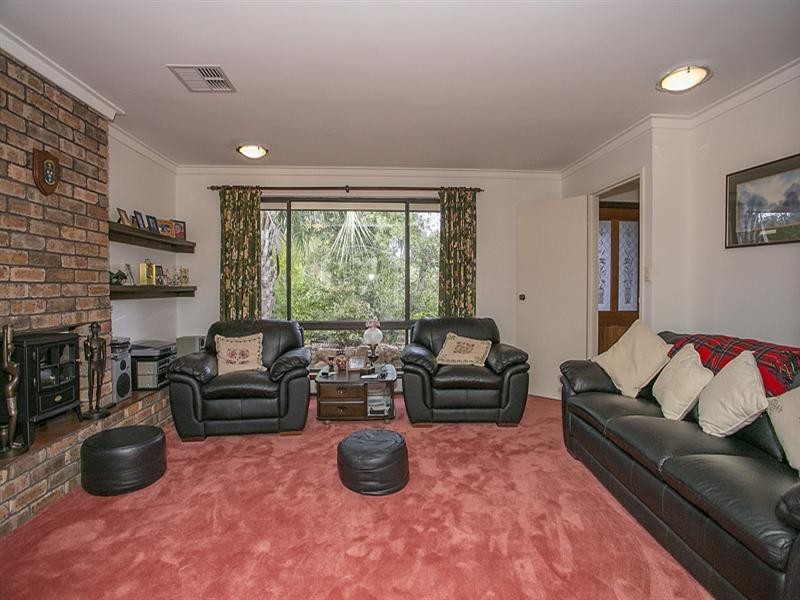 11 Tella Street, Gooseberry Hill WA 6076