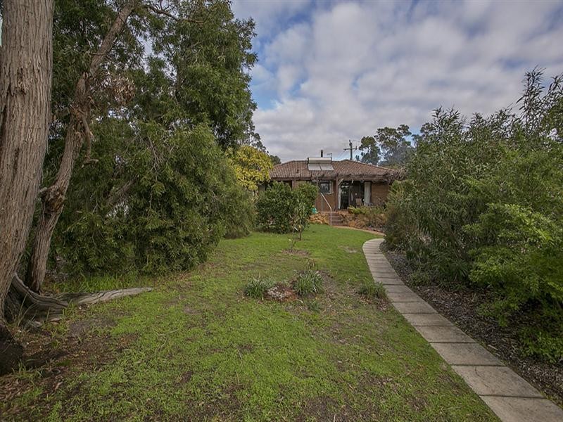 11 Tella Street, Gooseberry Hill WA 6076