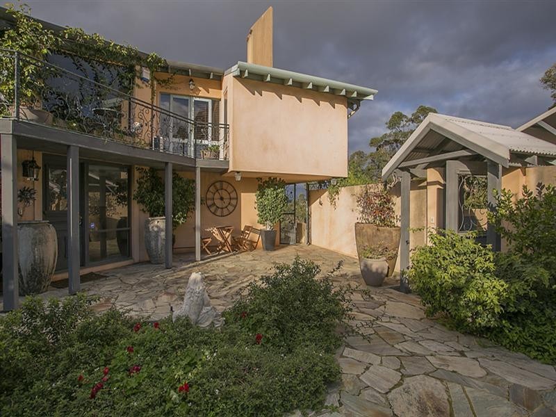 34 Graham Road, Gooseberry Hill WA 6076