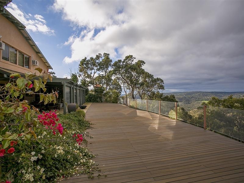 34 Graham Road, Gooseberry Hill WA 6076