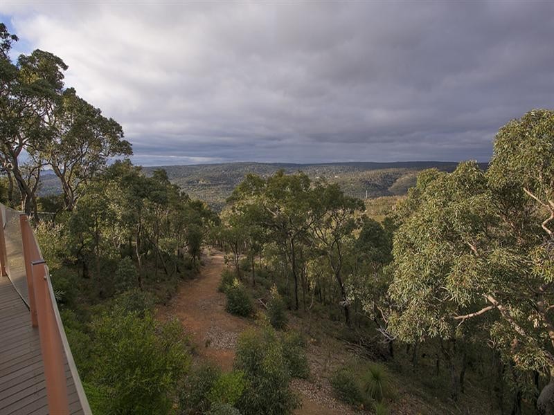 34 Graham Road, Gooseberry Hill WA 6076