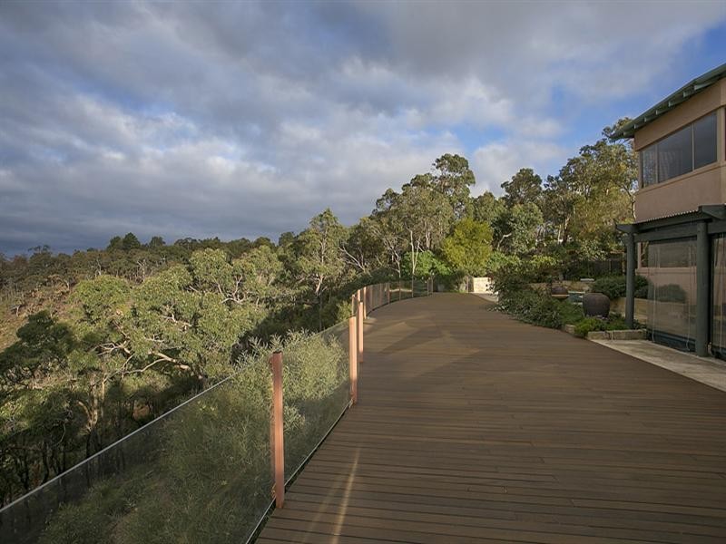 34 Graham Road, Gooseberry Hill WA 6076