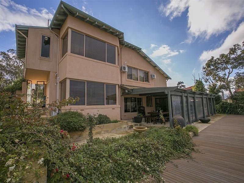 34 Graham Road, Gooseberry Hill WA 6076