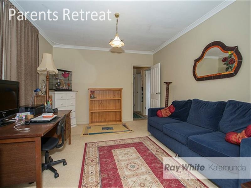 28 Flora Terrace, Lesmurdie WA 6076