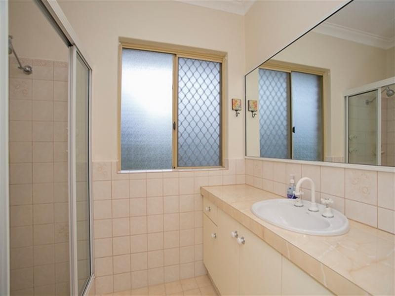 14 Gilbert Road, Lesmurdie WA 6076