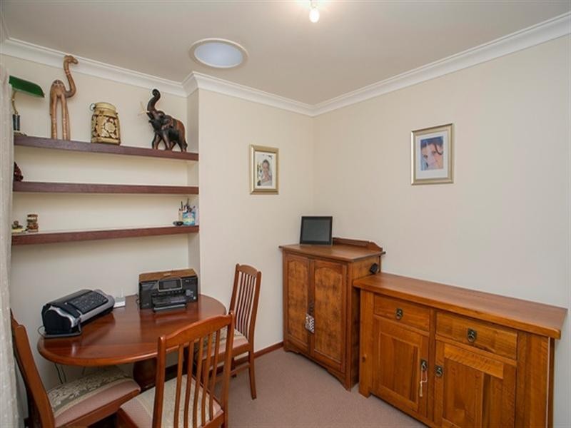 14 Gilbert Road, Lesmurdie WA 6076