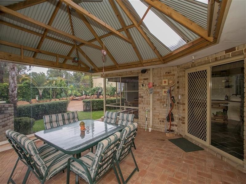 14 Gilbert Road, Lesmurdie WA 6076
