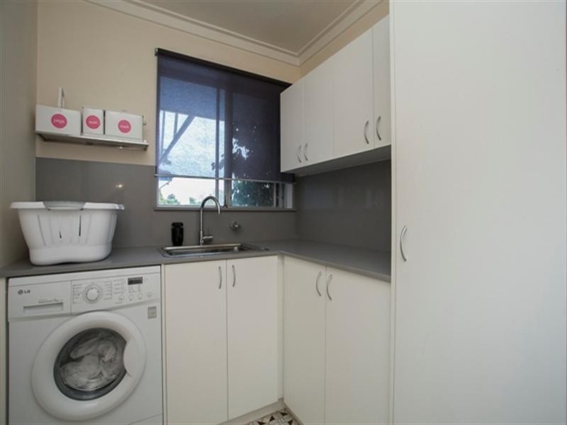 2 Karu Road, Kalamunda WA 6076