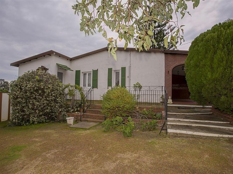 57 Railway Road, Kalamunda WA 6076