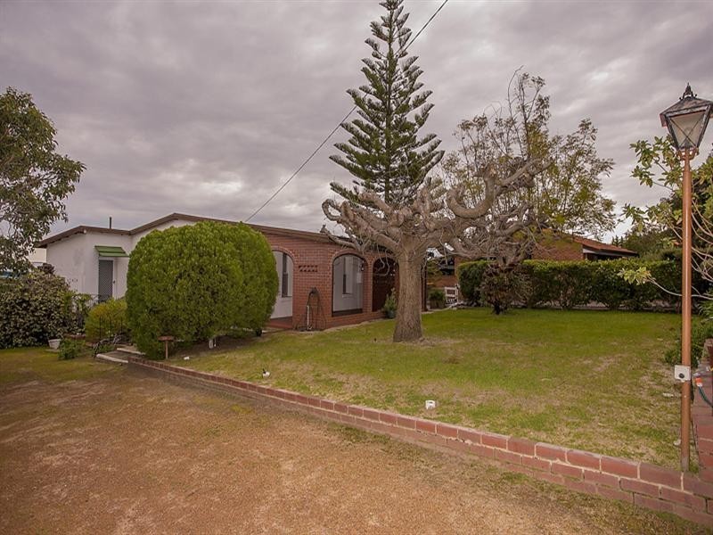 57 Railway Road, Kalamunda WA 6076