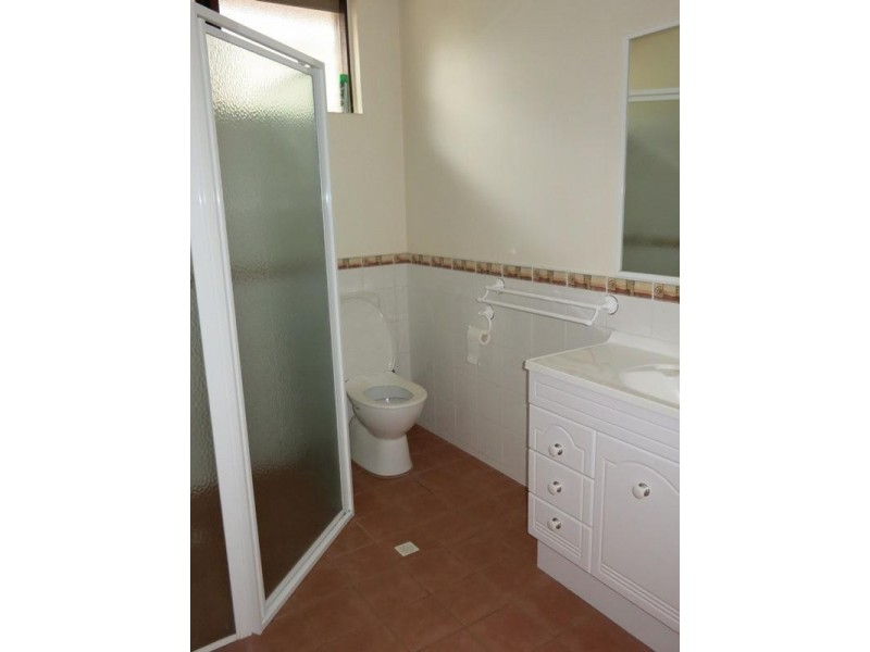 9 Warlingham Drive, Lesmurdie WA 6076